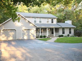 N5081 Oak Hill Rd, Fond Du Lac, WI 54937