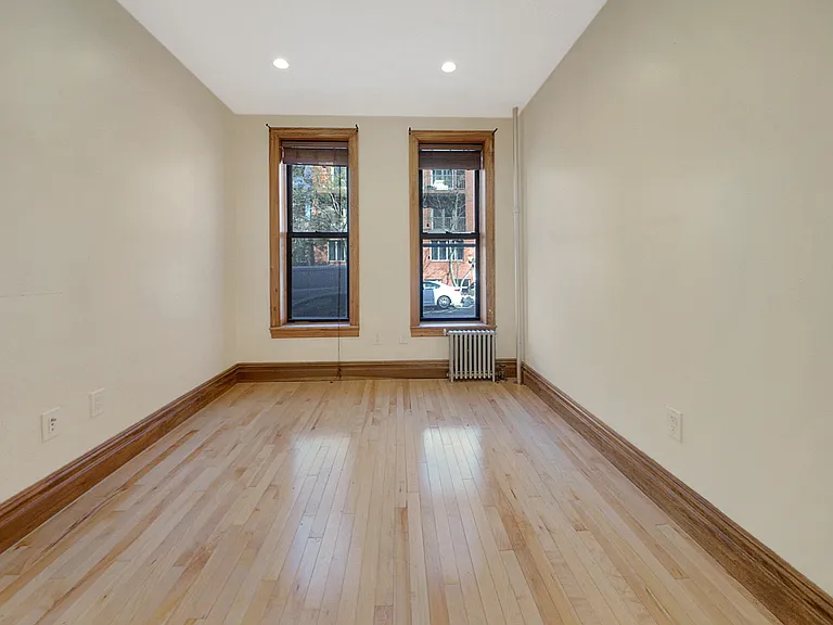 364 15th St #1L — Photo 4
