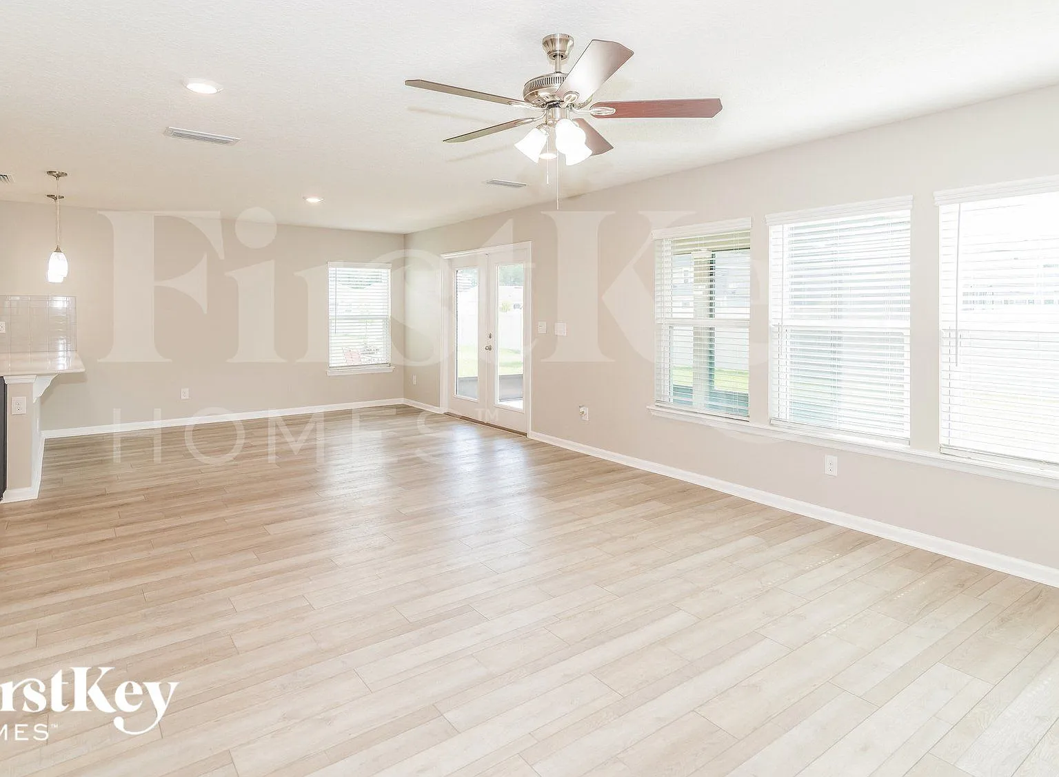 4 bed, 3.0 bath, 2399 sqft, $2,720 — Photo 3