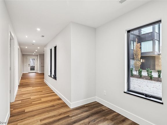 5th image of 2302 W 6th St