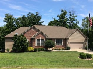 386 Ivy Hill Dr, Lawrenceburg, IN 47025