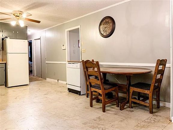 3rd image of 1235 Village Cir