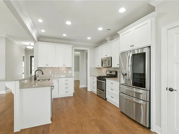 1203 Northwick Ln, Opelika, AL 36801