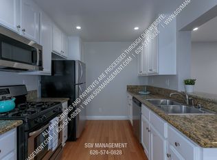 142 S El Molino Ave APT 1, Pasadena, CA 91101