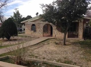 903 Avenue C, Eagle Pass, TX 78852