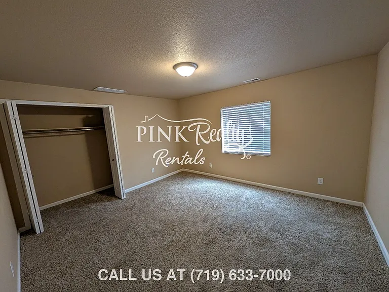 8377 Freestar Way — Photo 9
