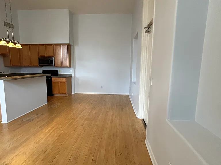 460 S 6th Ave #1106 — Photo 22