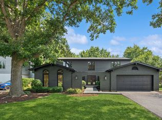 1695 Overland Trl, Deerfield, IL 60015