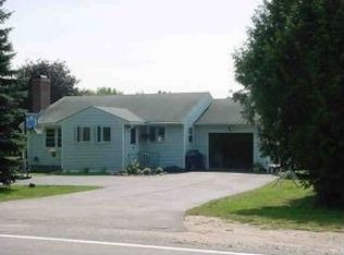 281 Wadleigh Falls Rd, Newmarket, NH 03857