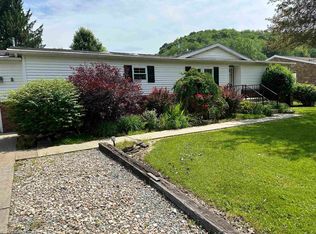 277 Lunsford St, Weston, WV 26452