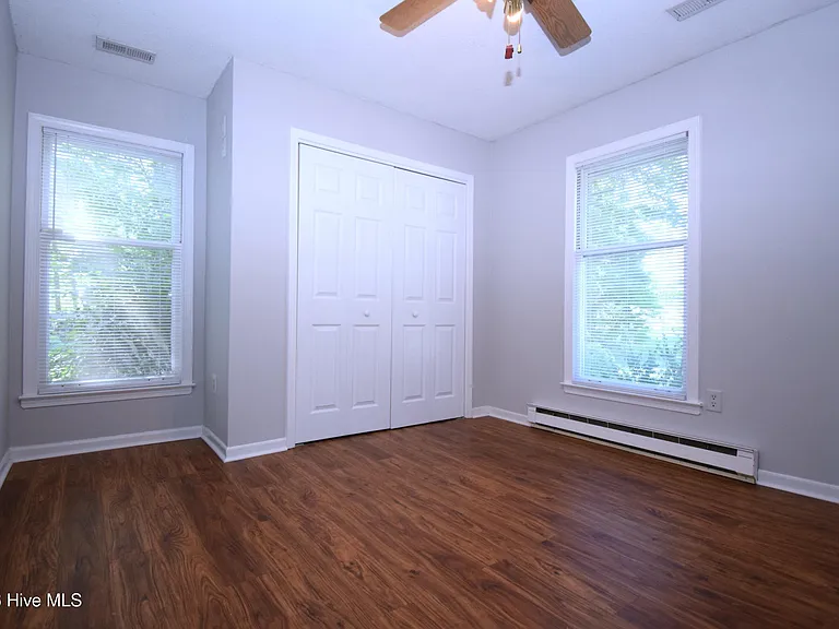 1853 Pinelog Ln — Photo 10