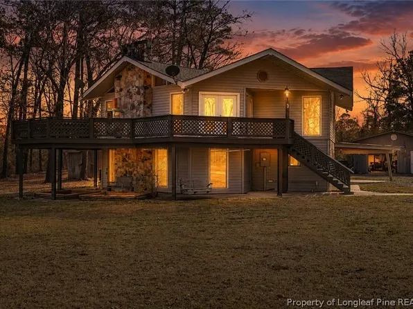 10765 Barker Ten Mile Rd, Saint Pauls, NC 28384
