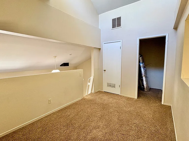 1185 E Foothill Blvd #20 — Photo 21