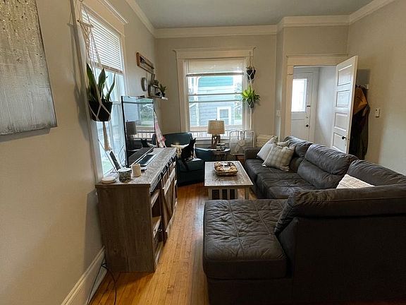 3rd image of 1731A N Warren Ave #5299482