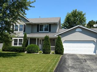 124 11th Ave, Union Grove, WI 53182