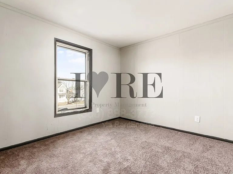 158 Dakota Ave — Photo 32