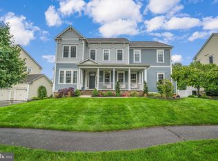 41151 White Cedar Ct, Aldie, VA 20105
