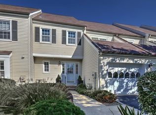 30 Wexford Dr, Mendham, NJ 07945
