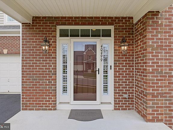 3rd image of 40499 Oconnors Cir