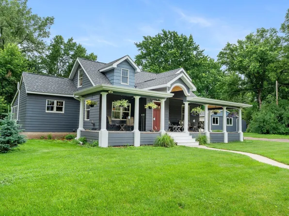 2501 County Road C2 W, Roseville, MN 55113