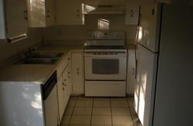 4th image of 2753 Country Brook Dr