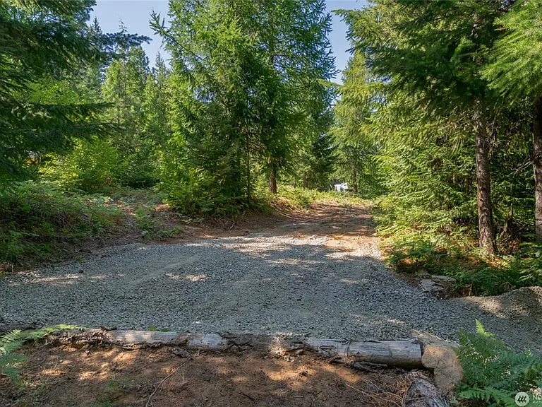 10469 Tumble Creek Dr — Photo 4