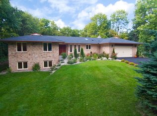 4030 Williston Rd, Minnetonka, MN 55345