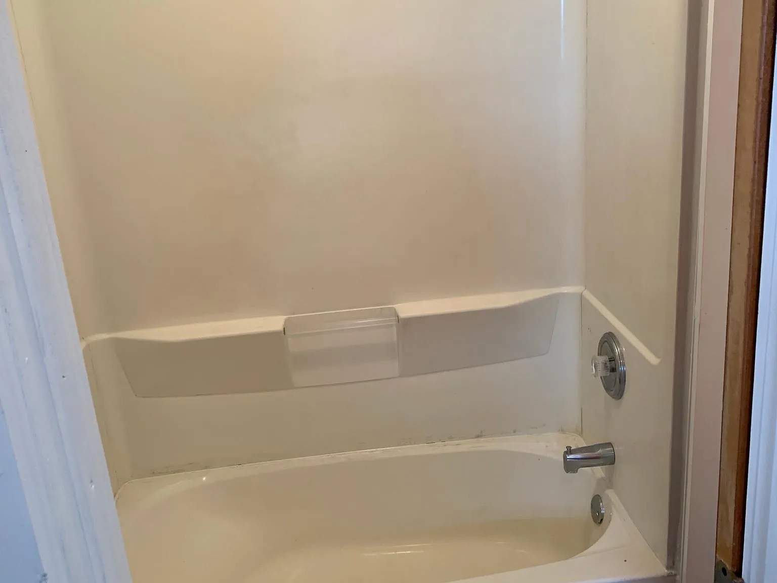 180 N High St — Photo 3