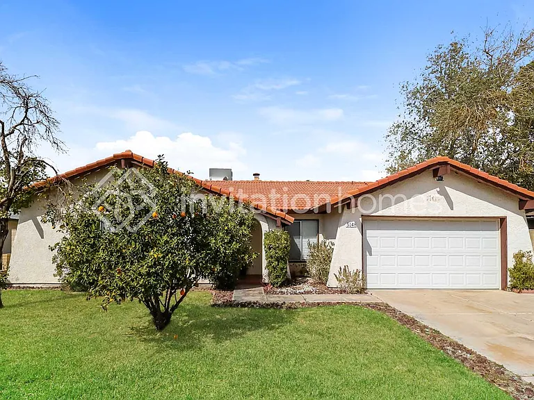 5148 W Laurie Ln — Photo 1