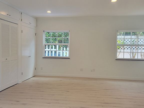 5th image of 7423 Eads Ave