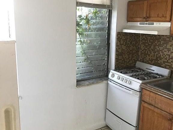 2nd image of 227 NW 13th Ave APT 1