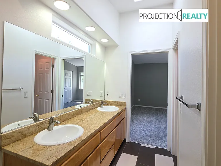 15239 NW Moresby Ct — Photo 18