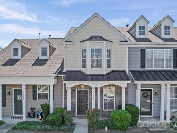 12719 Persimmon Tree Dr, Charlotte, NC 28273