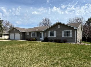 1448 N 11th Pl, Sturgeon Bay, WI 54235