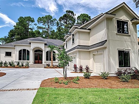 2nd image of 618 Colonial Dr