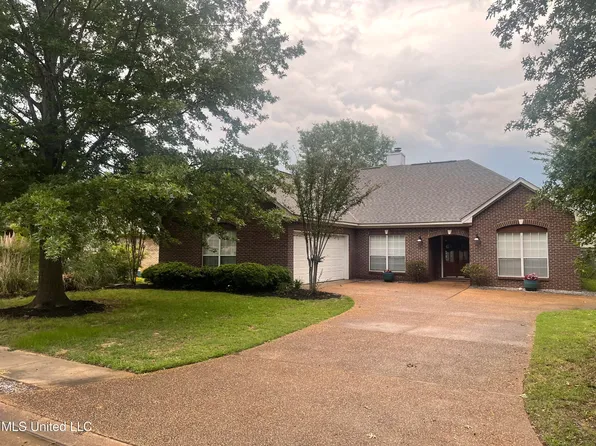 132 Middle Field Dr, Canton, MS 39046