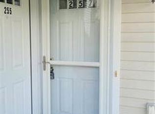 257 Ruth Ct, Middletown, NY 10940