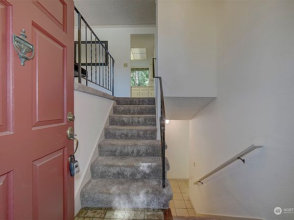 5th image of 7331 Bridle Vale Place NW