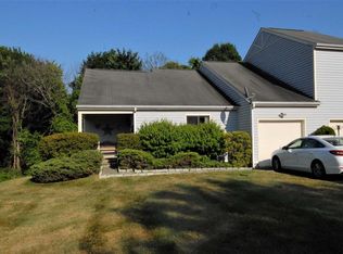 26 Highview Rd, Hopewell Junction, NY 12533