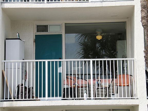 4th image of 935 S Atlantic Ave #206