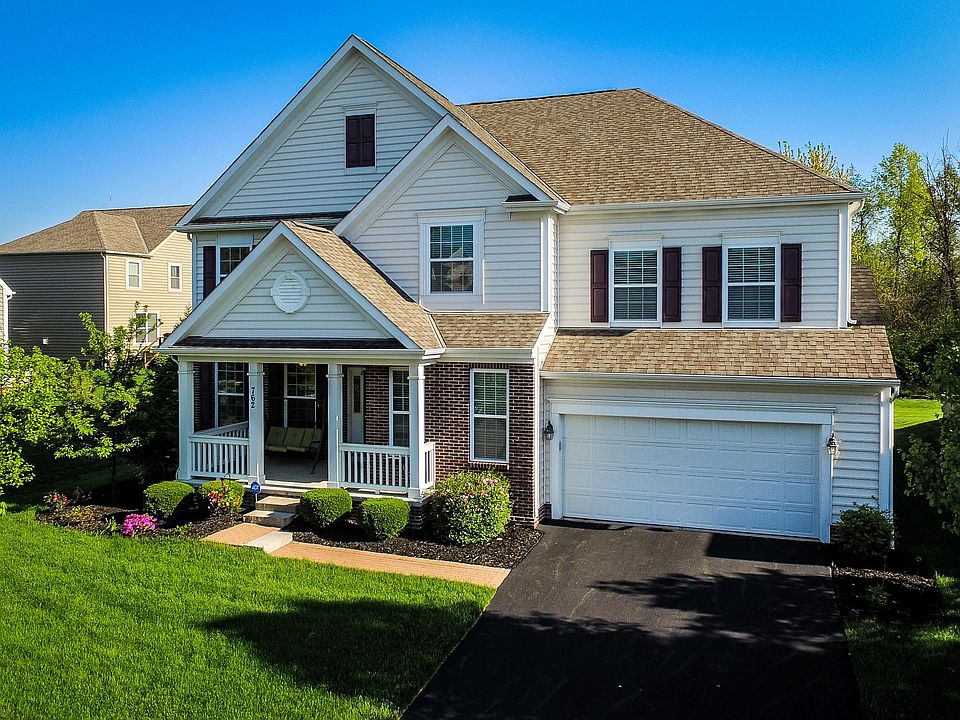 1st image of 762 Centerpark Dr