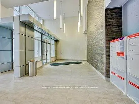 318 Spruce St #406 — Photo 3