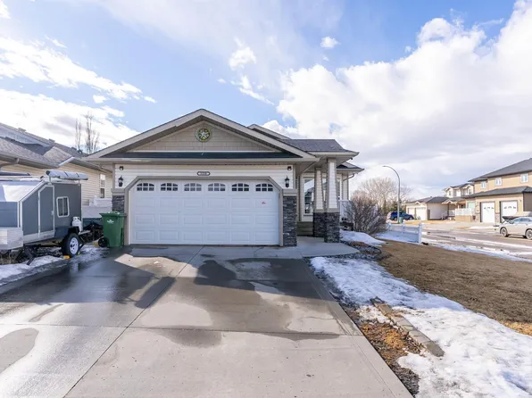 5350 42nd St, Wetaskiwin, AB T9A 0M8