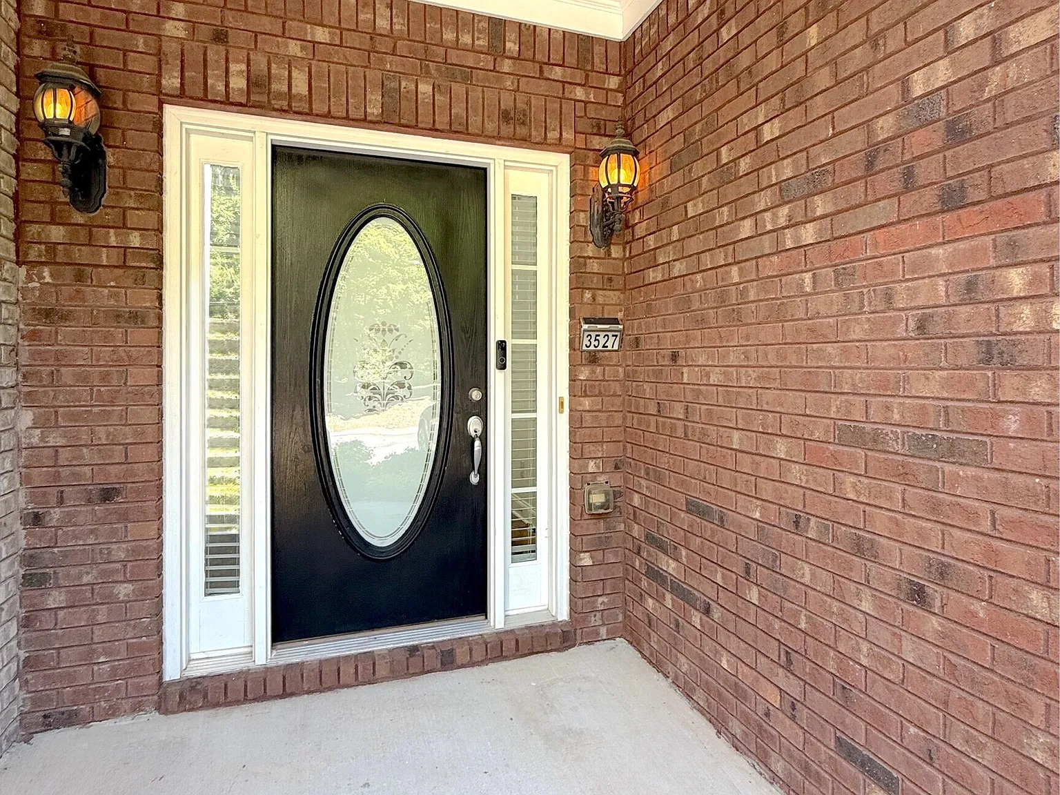 4 bed, 2.5 bath, 2014 sqft, $2,800 — Photo 4
