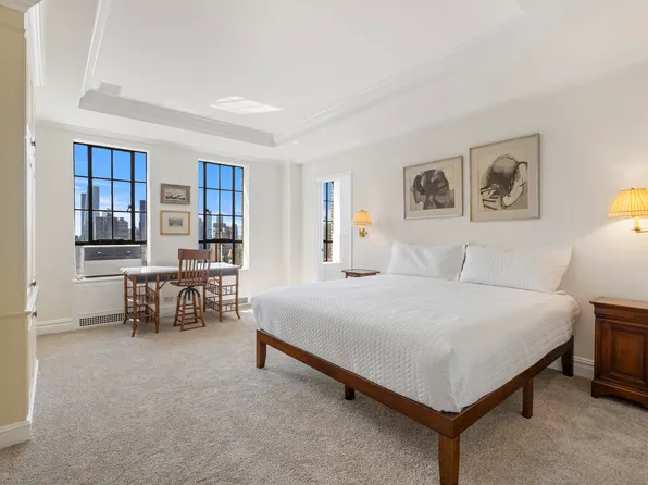 350 West 57th Street image 9 of 22