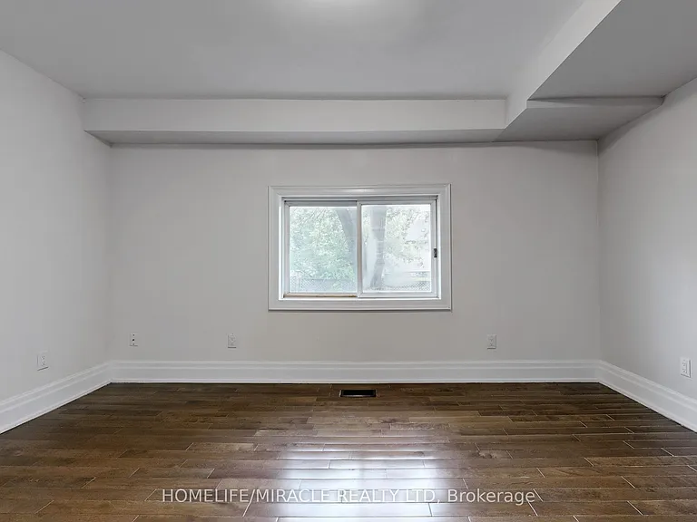 509 Maine St — Photo 6
