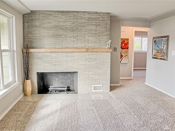 2nd image of 5901 Yakima Ave