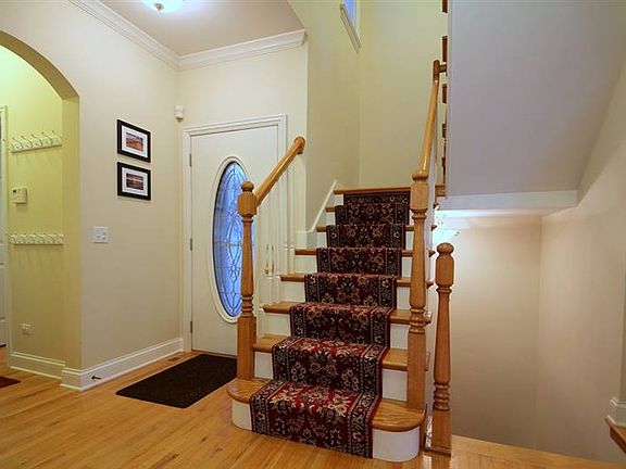 2nd image of 200 E Church St