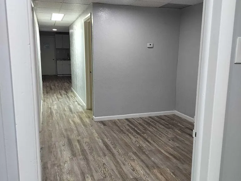 141 Grove St — Photo 22