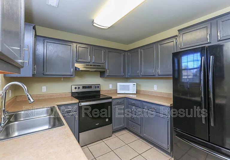 3703 SW Carriageway Ave — Photo 11